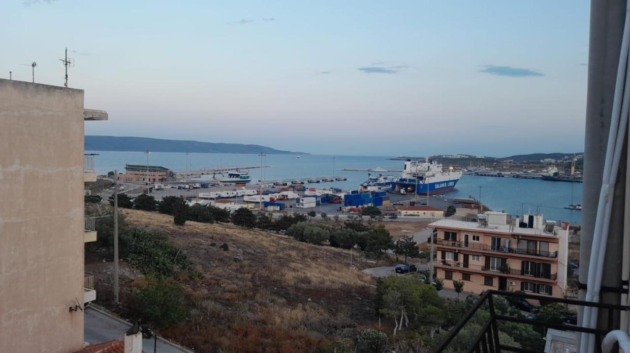 Lavrio 1Bdr Penthouse 7 Min On Foot From The Port Apartment Ngoại thất bức ảnh
